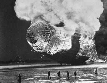 hindenburg-explodes