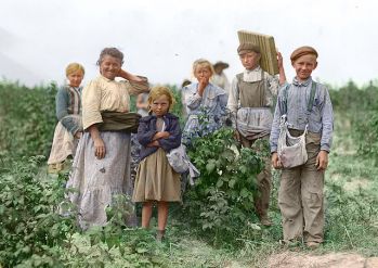 640px-polish_berry_pickers_color